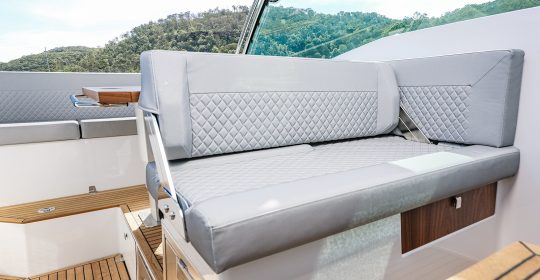 Flipper 900 ST soffa i salongen