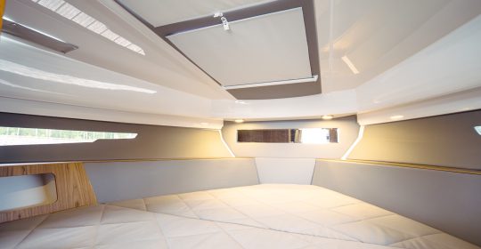 Flipper 900 ST mörkläggnming i masterbed