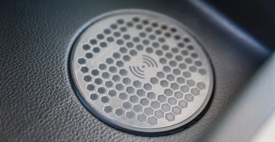 Flipper 900 ST trådlös mobilladdare