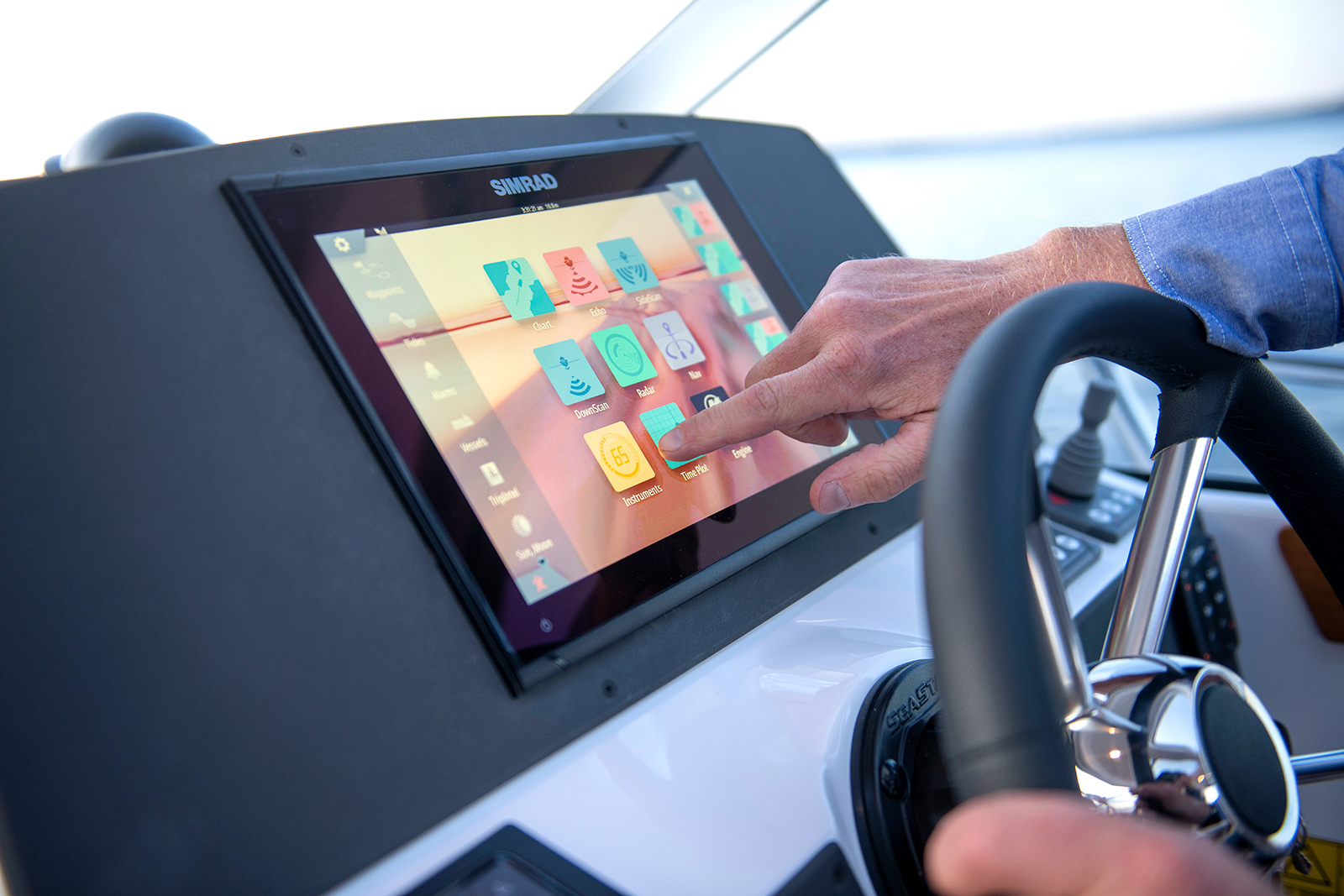 Grunderna hur Simrad GPS fungerar
