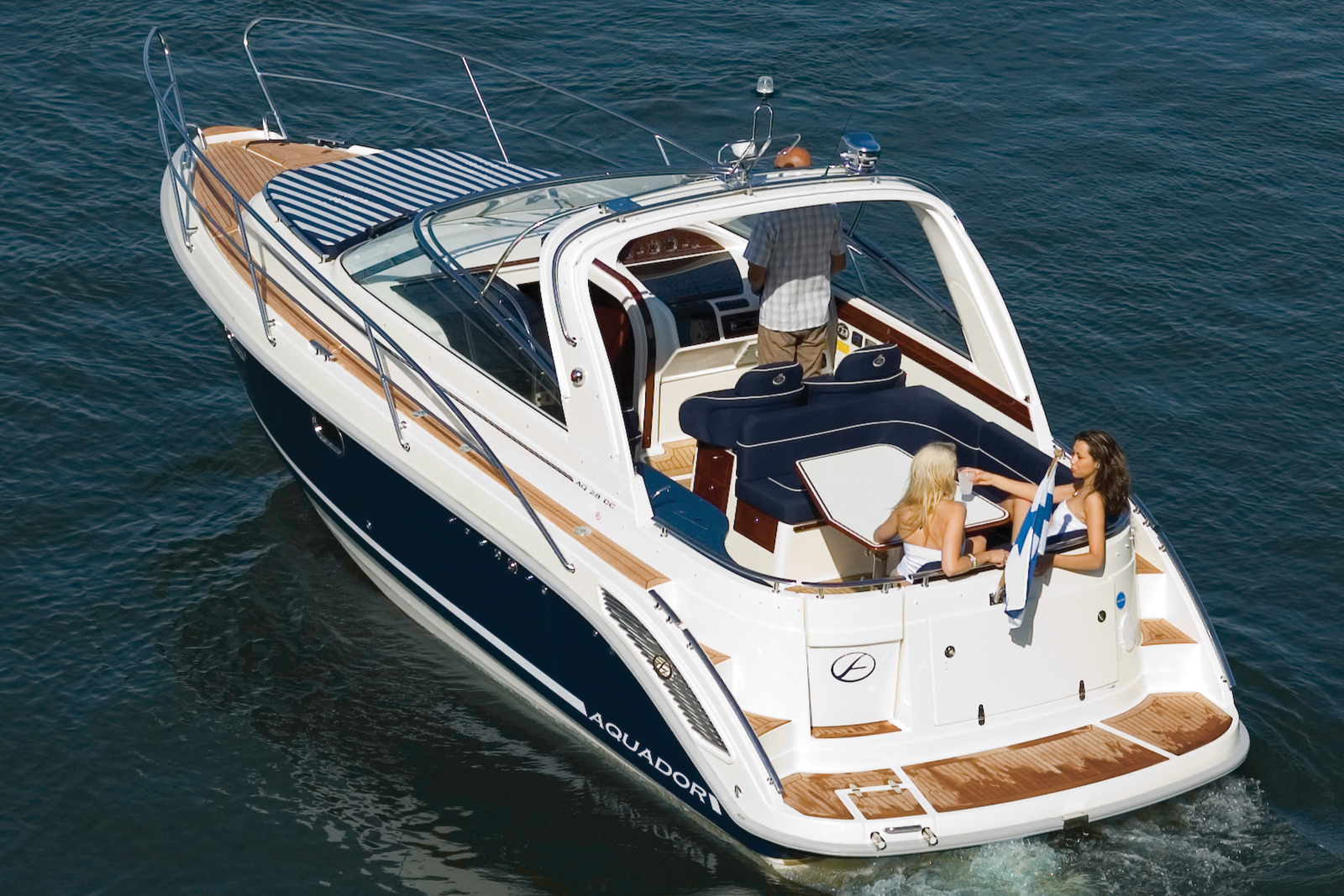 Aquador 28 DC