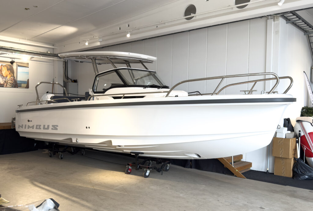 Nimbus T8 | Tender
